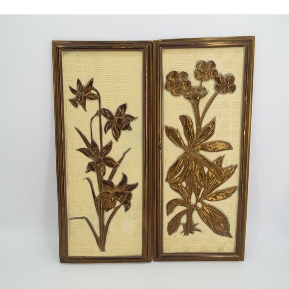 Pair of Vintage MCM Elpec England Embossed Gold Floral Wall Plaques - Picture 1 of 11